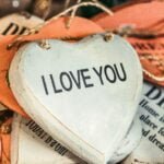 5 Text Messages That Will Make Them Obsess Over You