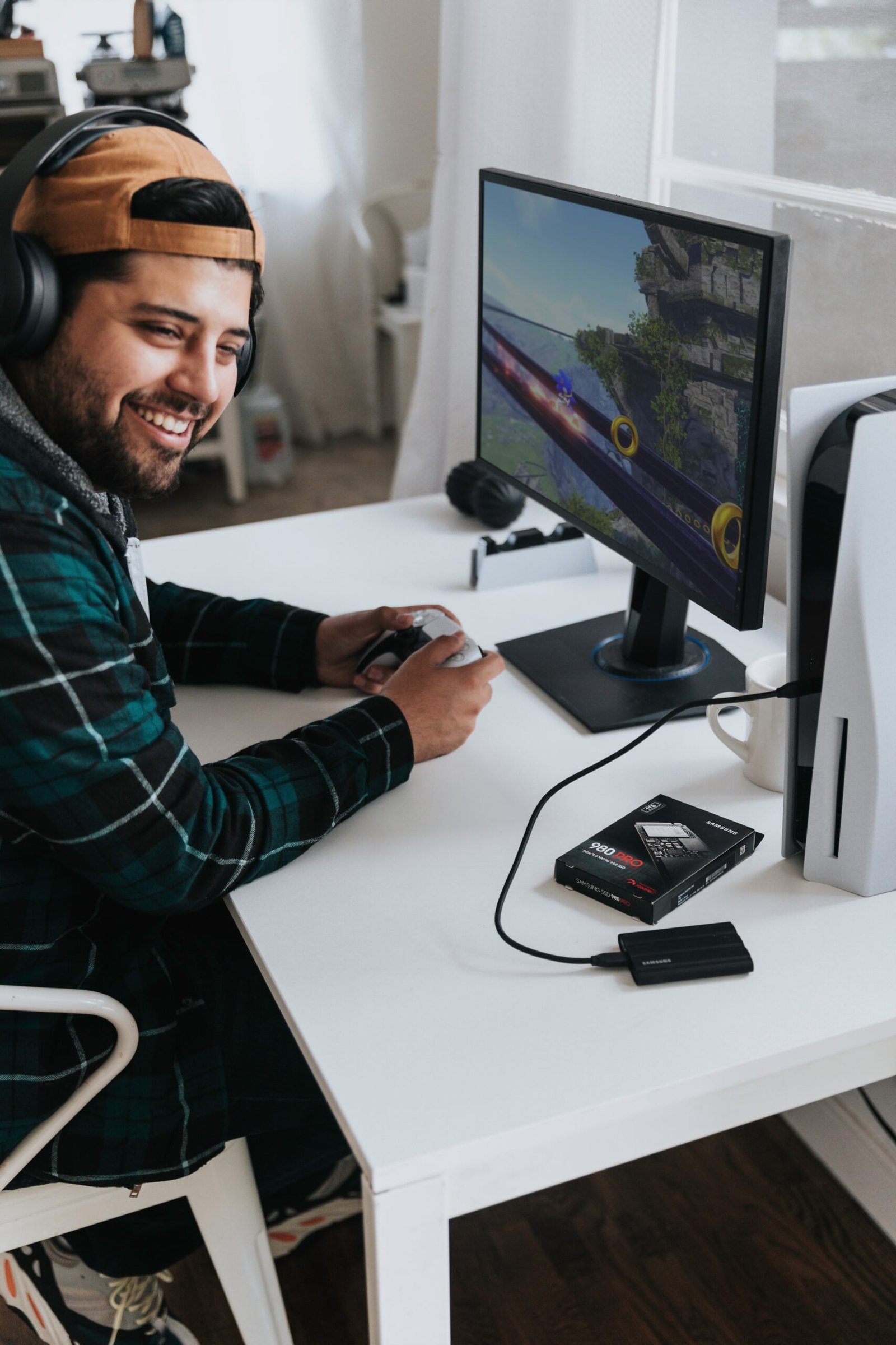 Working From Home: How to Maintain Sanity and Productivity