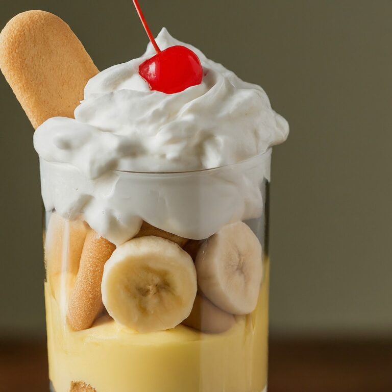 Banana Cream Pie Parfaits: The Easiest and Most Delicious Easter Dessert