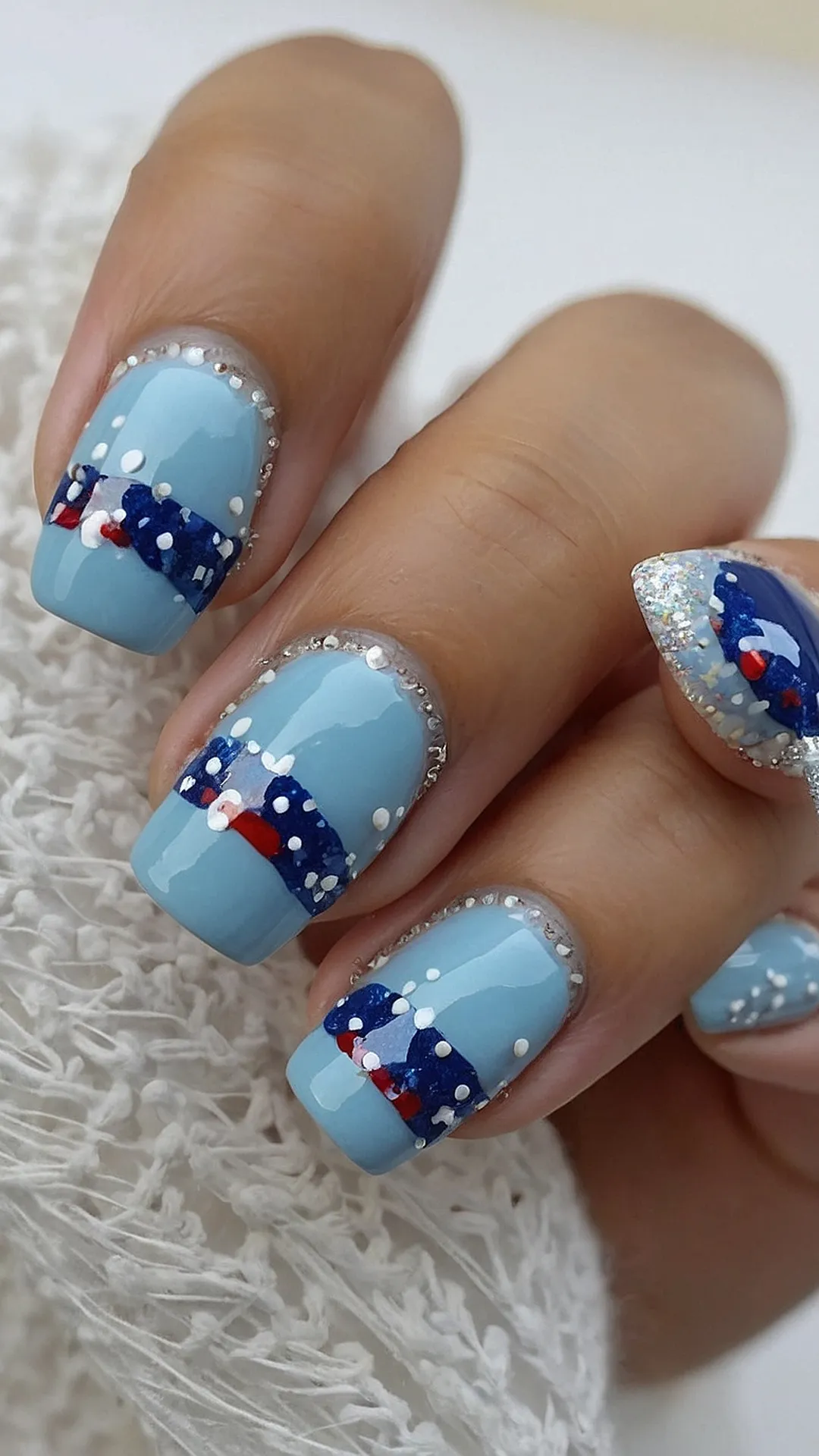 Patriotic Manicure Magic: 4th of July Edition